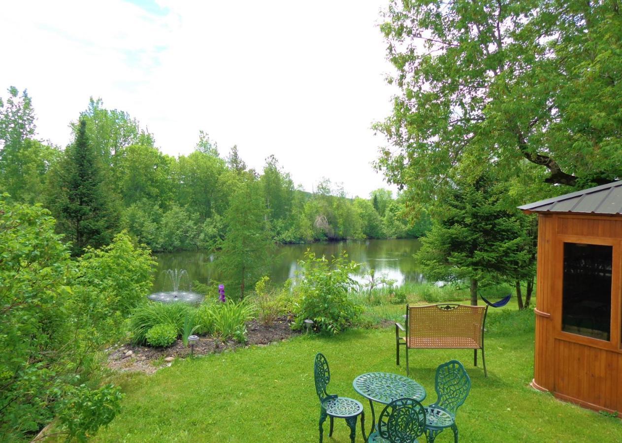 Waterloo Motel Des Deux Lacs מראה חיצוני תמונה