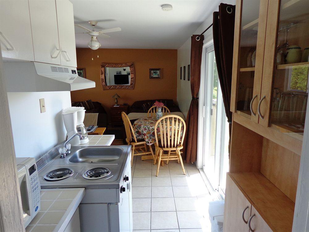 Waterloo Motel Des Deux Lacs מראה חיצוני תמונה