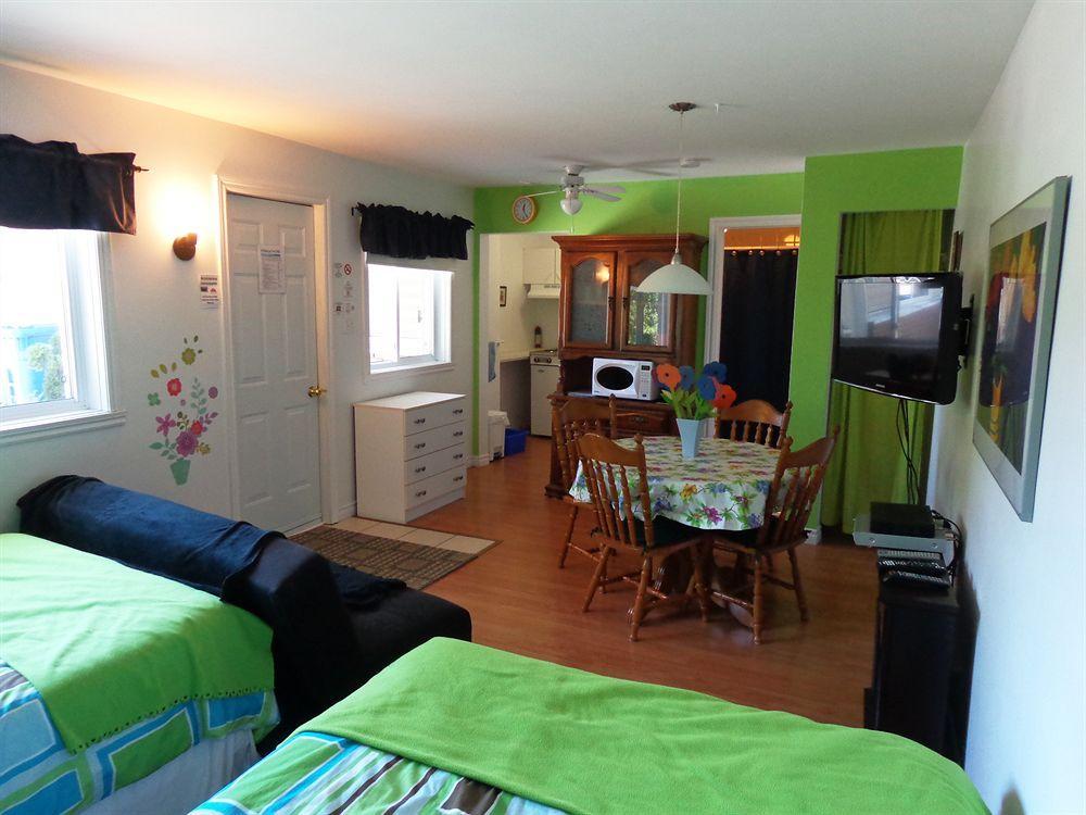 Waterloo Motel Des Deux Lacs מראה חיצוני תמונה