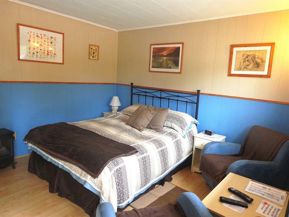 Waterloo Motel Des Deux Lacs מראה חיצוני תמונה
