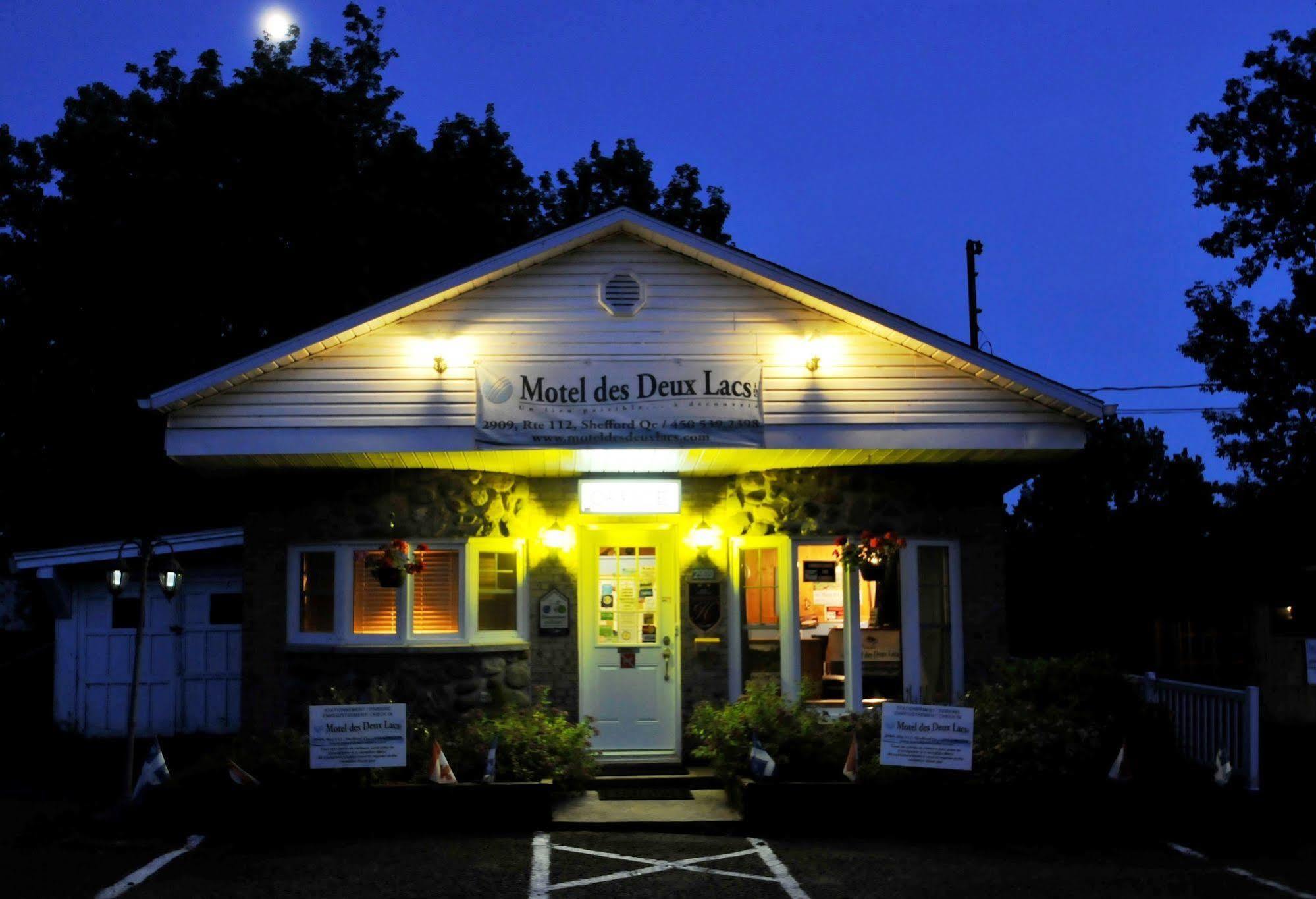 Waterloo Motel Des Deux Lacs מראה חיצוני תמונה