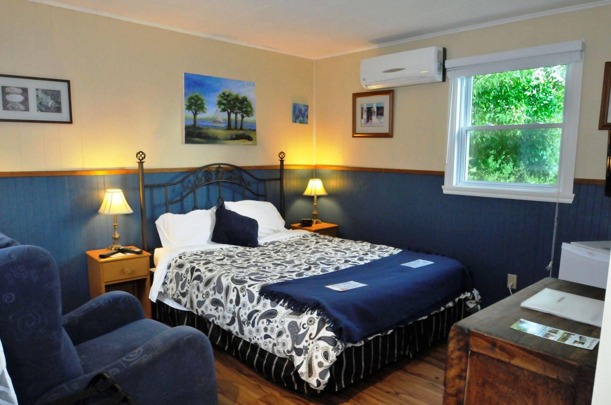 Waterloo Motel Des Deux Lacs מראה חיצוני תמונה
