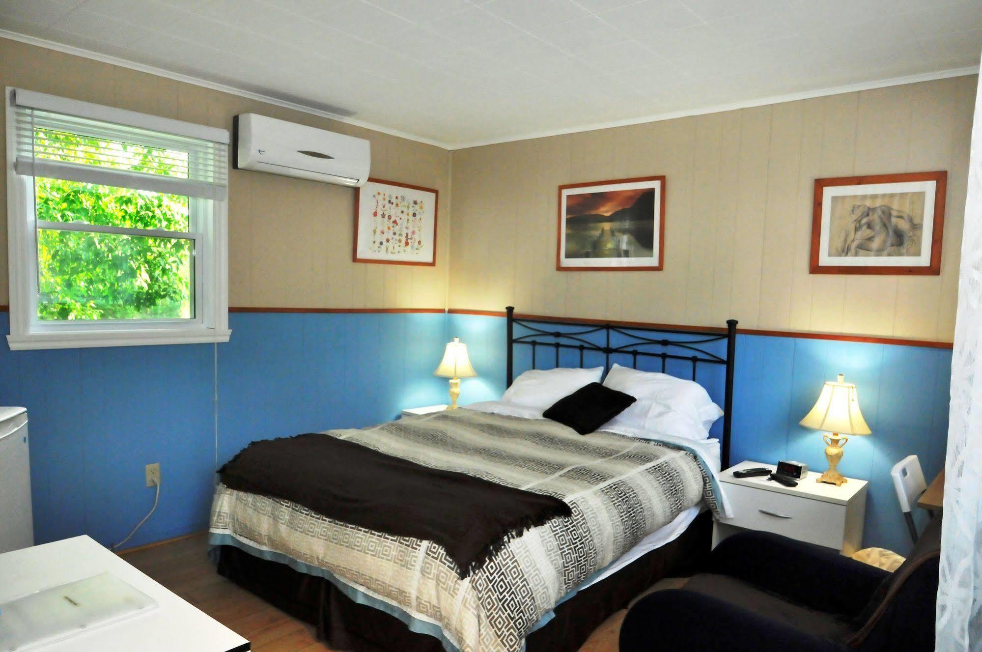 Waterloo Motel Des Deux Lacs מראה חיצוני תמונה