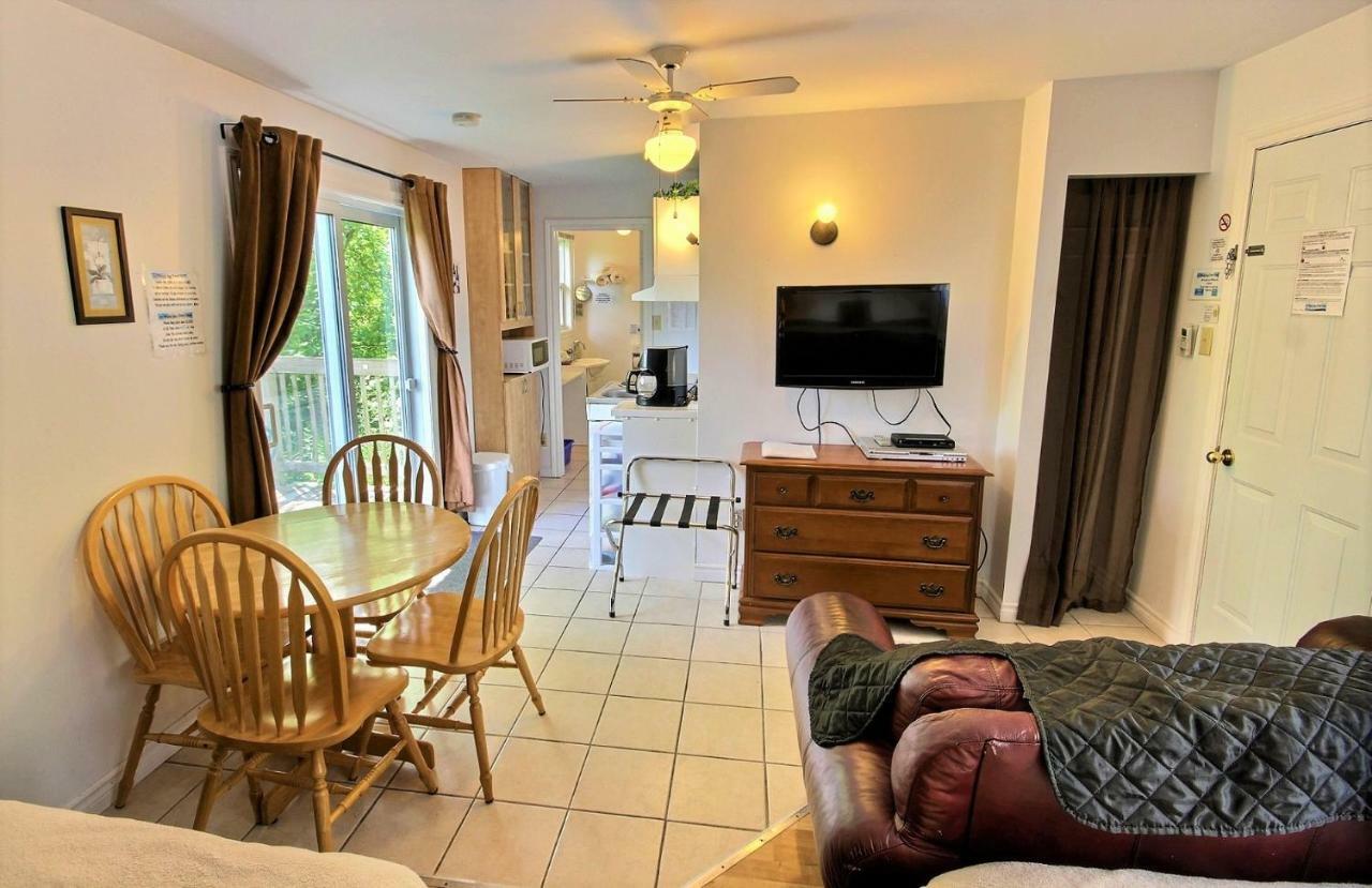 Waterloo Motel Des Deux Lacs מראה חיצוני תמונה